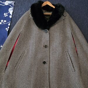 Women's Black and White Herringbone Cape with red lining